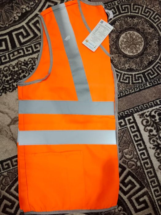 Продам спец. одежду.