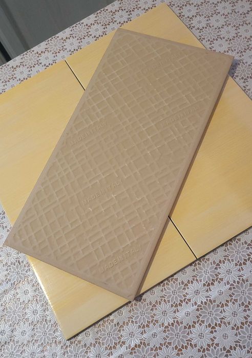 Faianta 20 cm ×  50cm