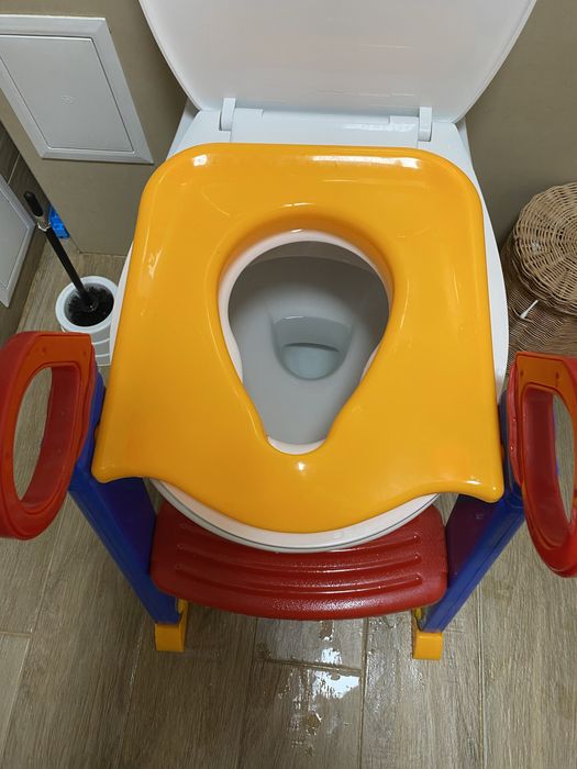 Reductor pliabil cu scarita pentru toaleta