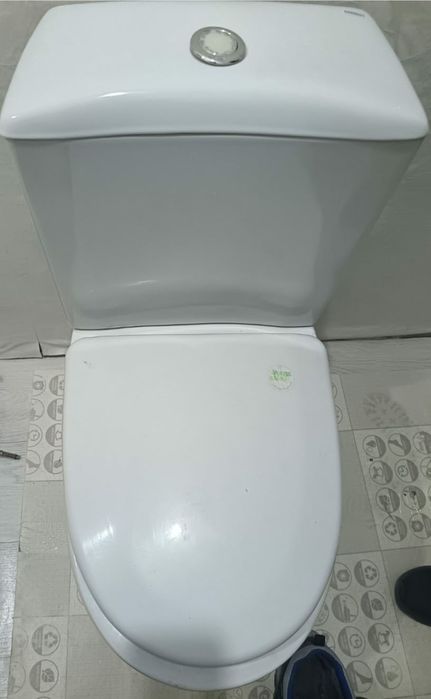 Продам унитаз хорошим состояние