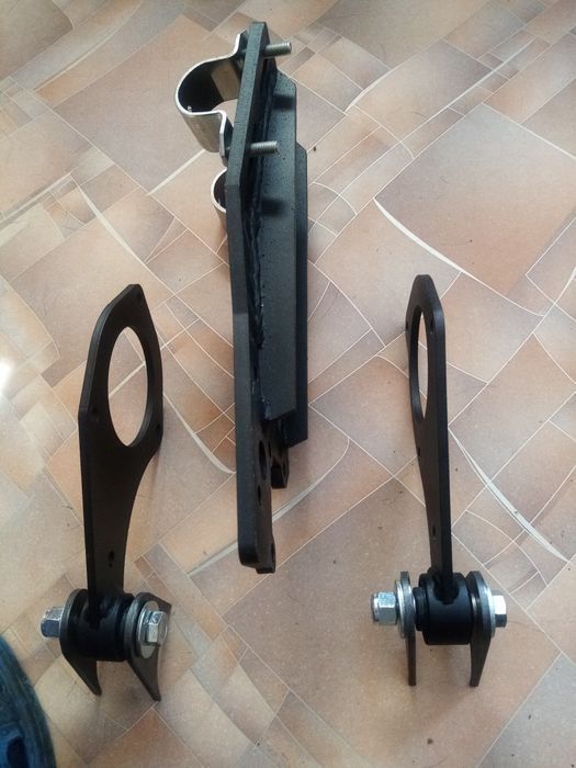 Крепление переднего моста а/м Нива за балку