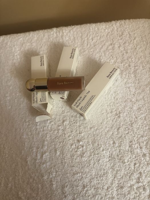 Rare Beauty Blush Liquide