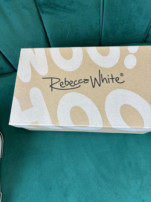 Кецове Rebecca White