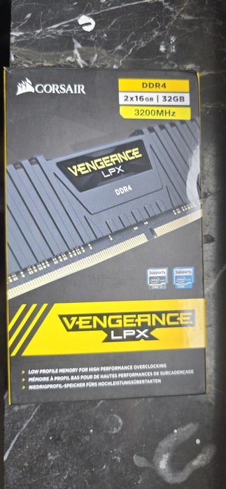 MEMORIE Ram kit 32gb 3200mhz Corsair Vengeance LPX