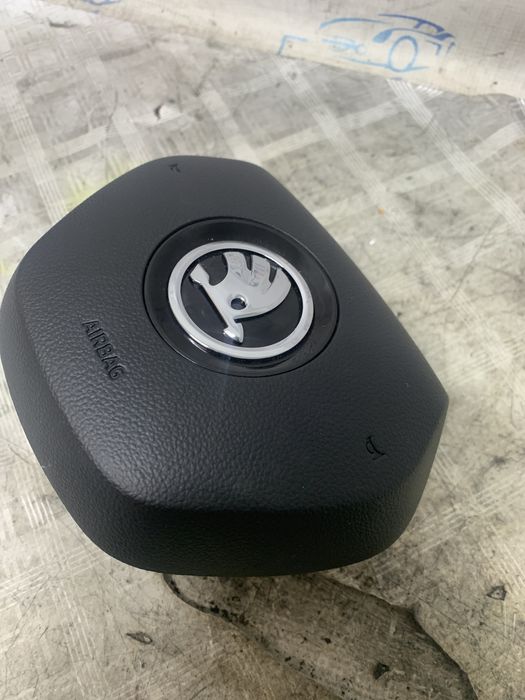 airbag volan skoda octavia 4 1.0 benzina 2022