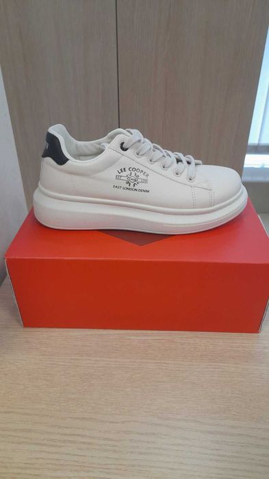 Дамски кецове Lee Cooper