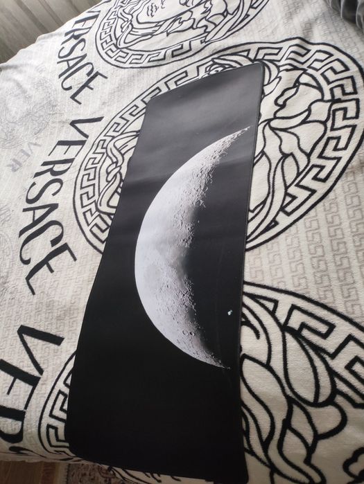 Продам компьютерный стул и два коврики для компьютера