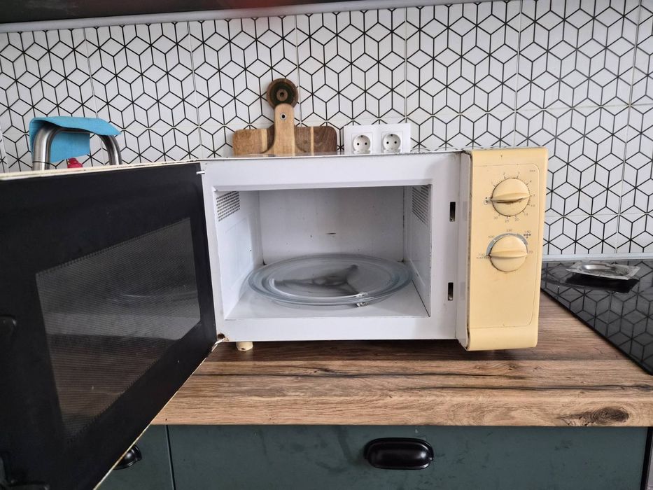 Микровълнова фурна Moulinex