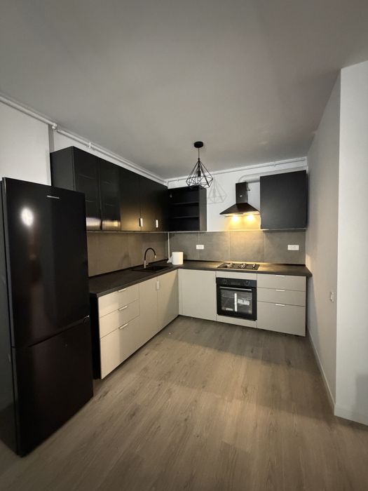 Apartament 2 comere