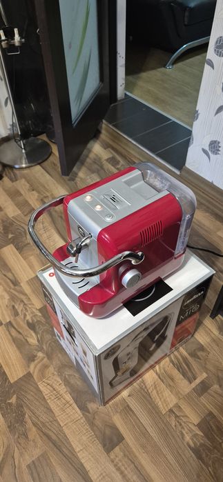 Vând Expresor Saeco