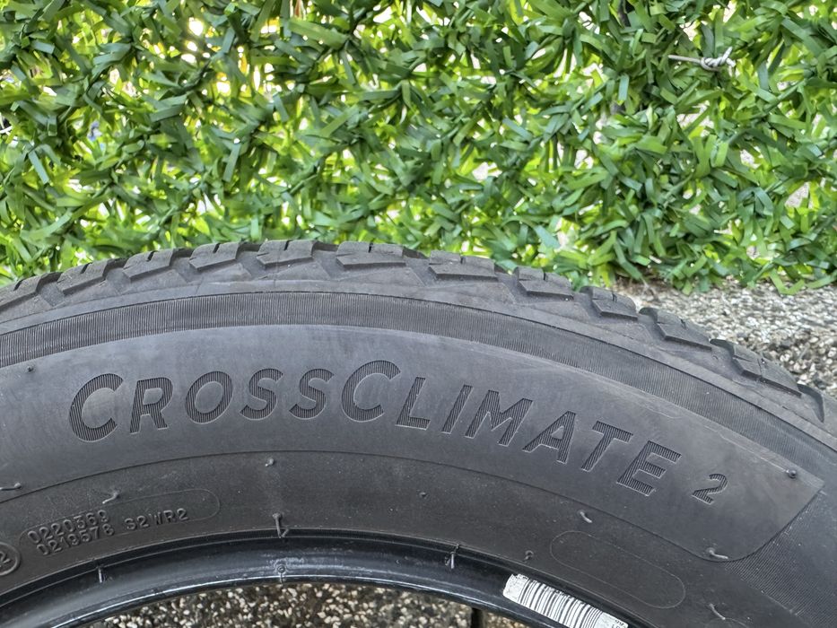 Автомобилни гуми 215 60 16 Mishelin