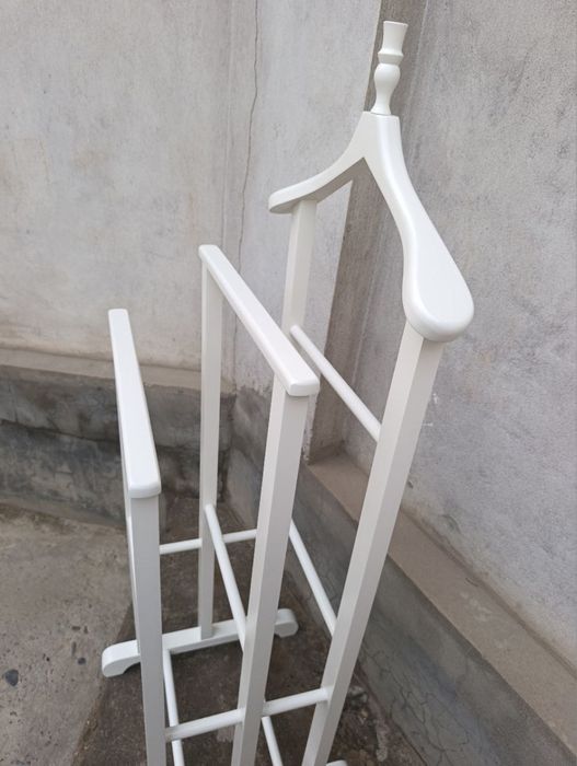 Вешалка джентльмен для одежды.  Качество супер! Доставка есть!