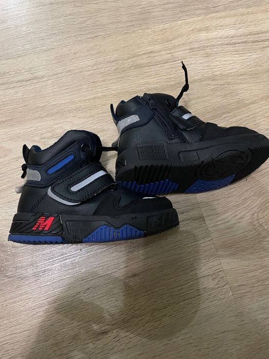 Детски зимни боти