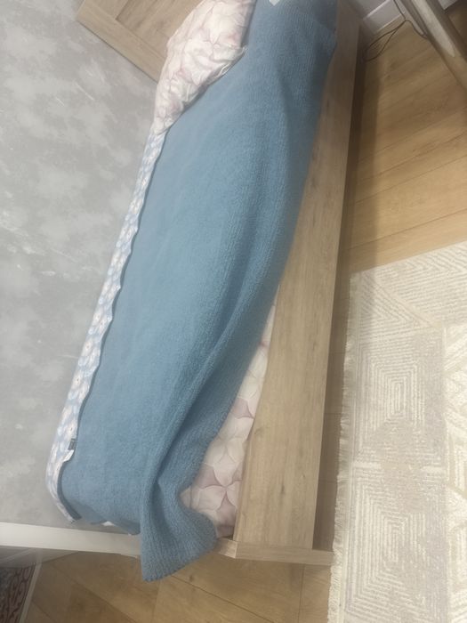 Продается кровать односпальная