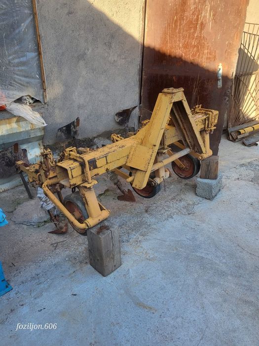 Трактор ХТЗ-25 с с агрегатом