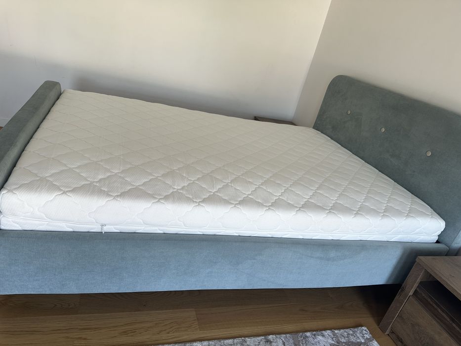 Pat dormitor 140/200 cu somiera si saltea