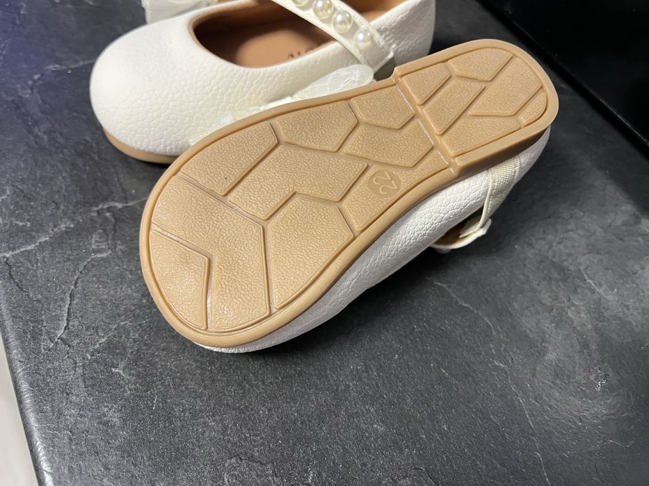 Официални дрешки за момиче 12 м, обувки и закачалка