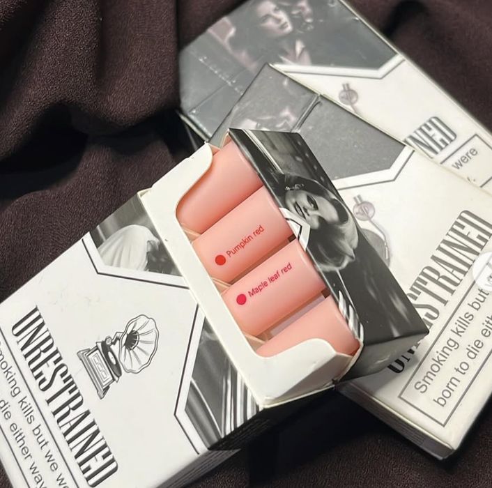 Lana Del Rey lipstick cadou Craciun