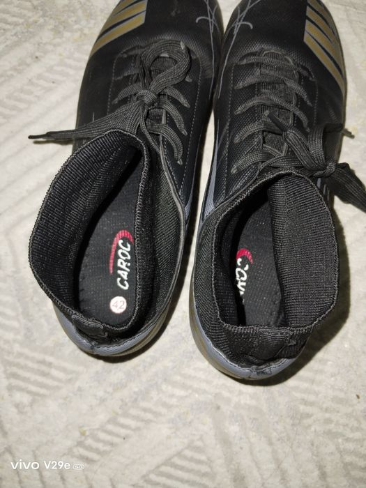 Продается бутсы 42-го размера