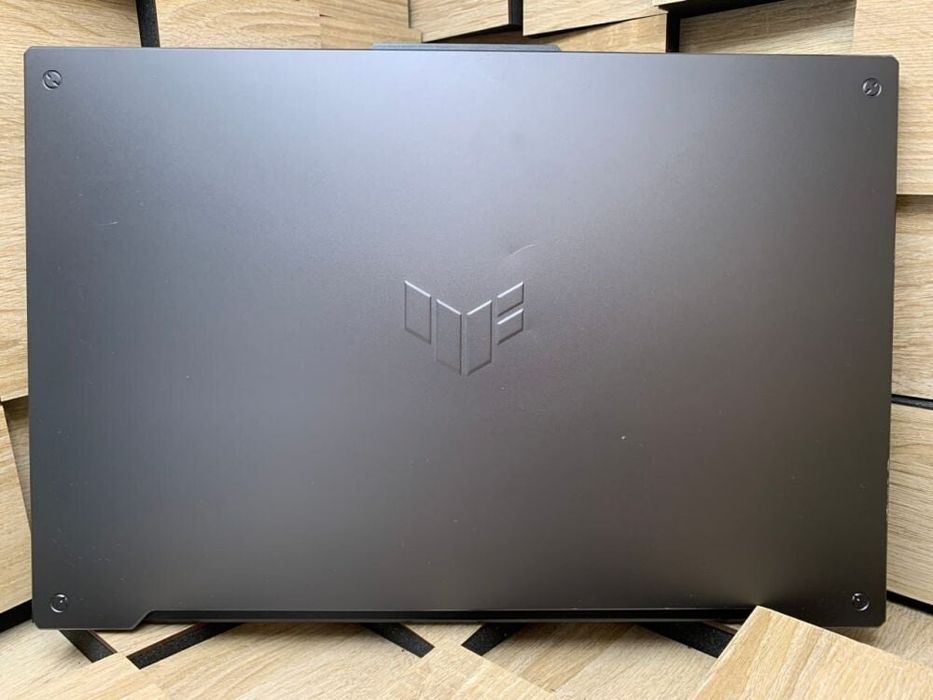 Asus TUF ryzen 7 ddr5