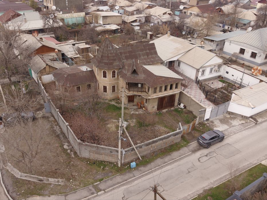 Продается дом!Срочно в хорошом районе