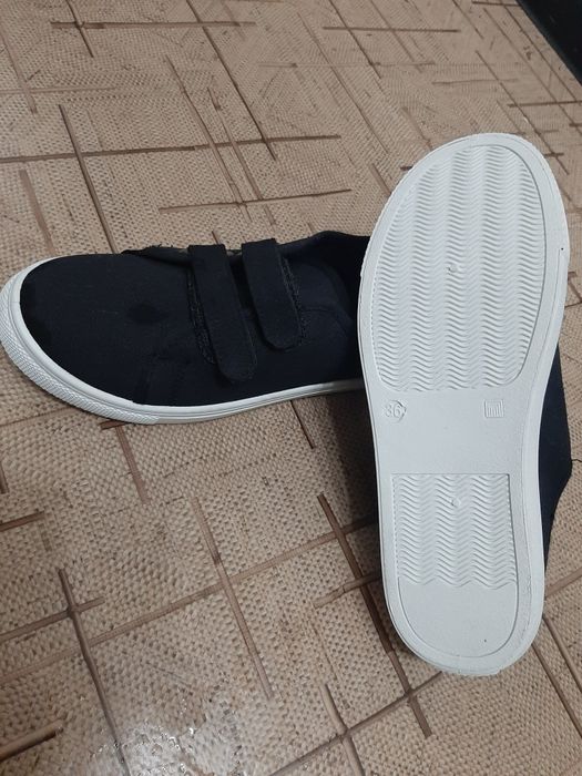 Кроссовки  летние