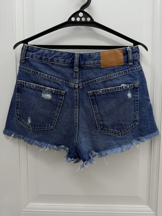 Джинса и шорты.