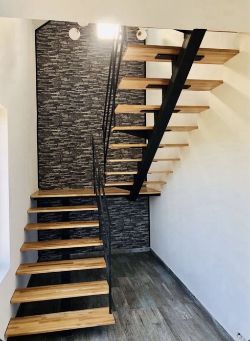 scarii interior pe comanda