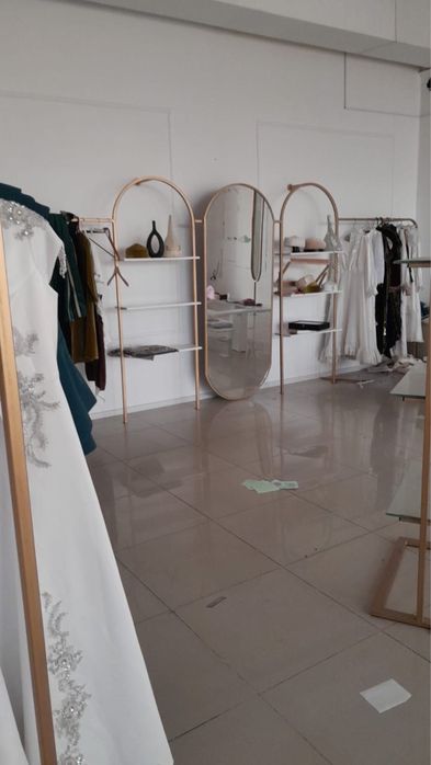 Продам мебель для магазина