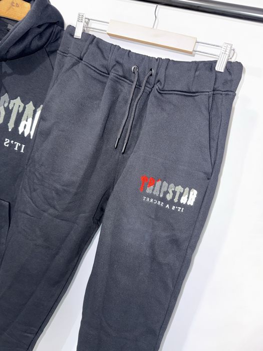 Trening Trapstar negru rosu S,M,L