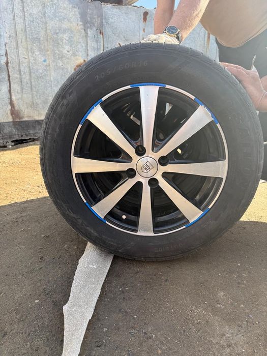 Колеса в сборе R16 4x100 подходит на KIA и HYUNDAI