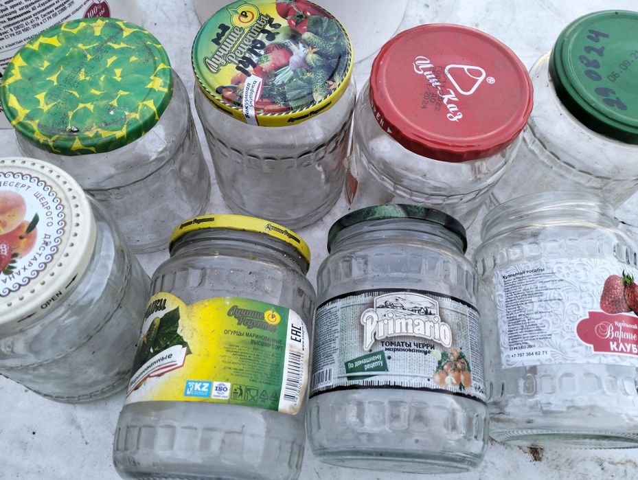 Продам Банки 1-е,2 х