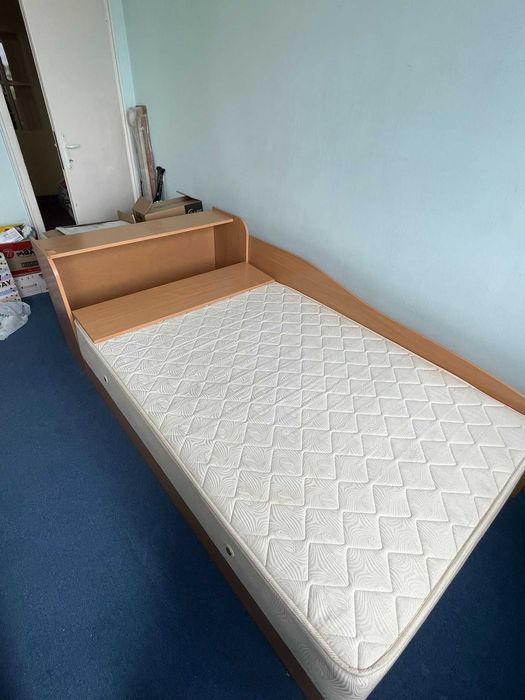 Спалня с ракла и матрак