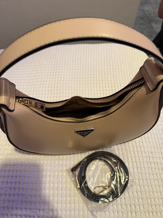 Дамска чанта Prada