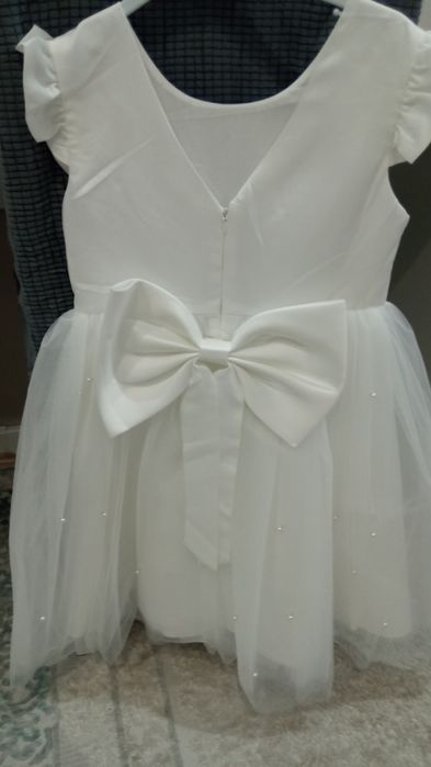 Продам платье на девечку
