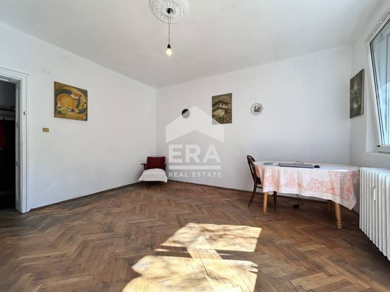 Продава се Тристаен апартамент в София, Яворов - 110 кв.м за 3810 €/кв.м - Снимка #10