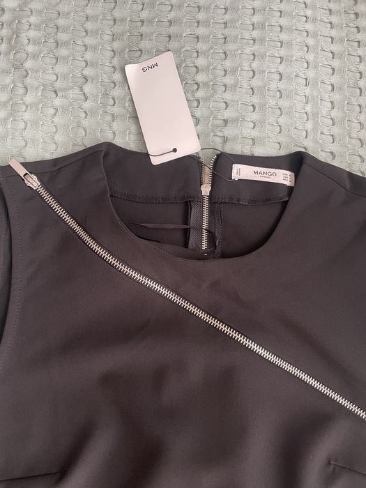 Малка черна рокля