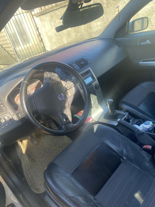 Volvo S40 2.0D 136Cp