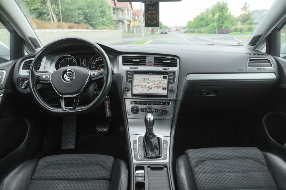 Volkswagen Golf 7, dsg, 2.0 diesel, 2014, 150 cp, distronic, line assist