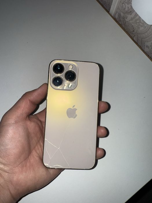 Продам Iphone 13 pro