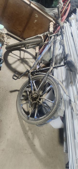 Velosiped qora rangi