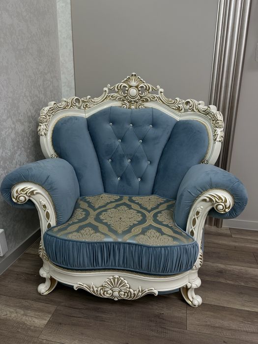 Уютное домашнее кресло