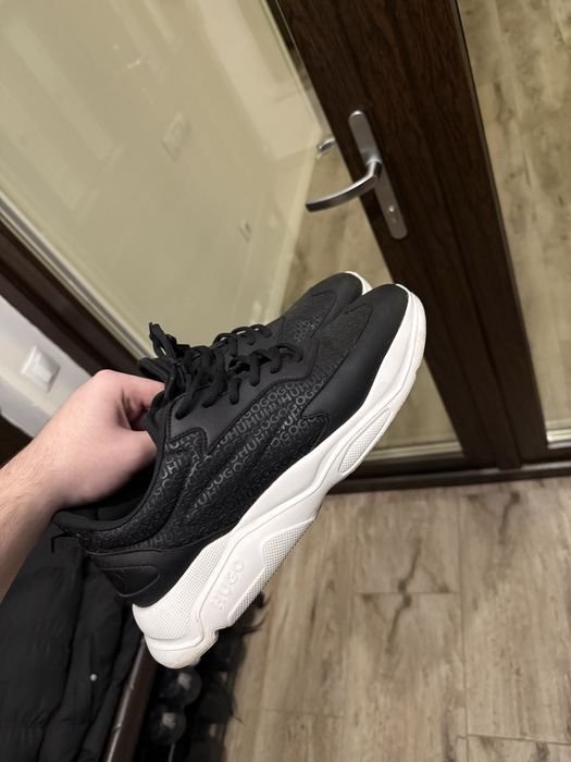 adidasi hugo barbati