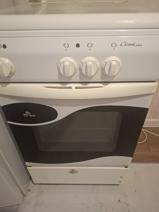 Продам плиту электрическую