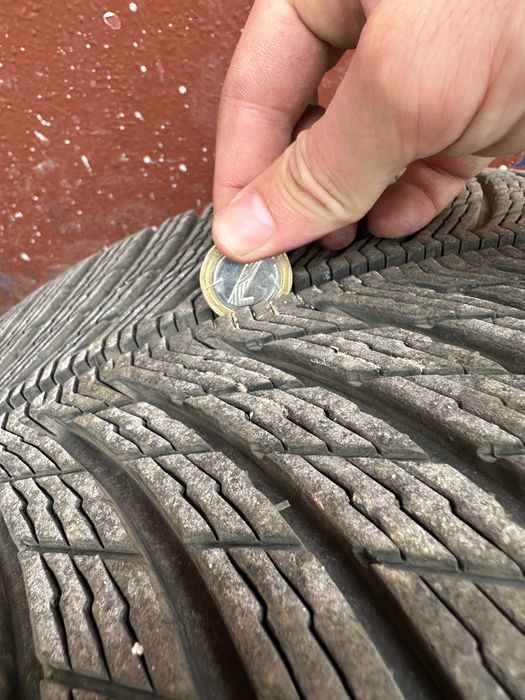 Джанти със зимни гуми Michelin Pilot Alpine 5 за BMW M3/M4 G серия