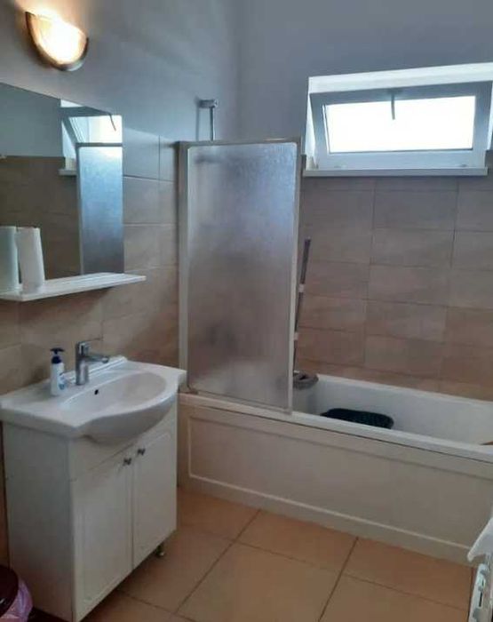 Дава се под наем Тристаен апартамент в Пловдив, Център - 77 кв.м за 204 € - Снимка #3