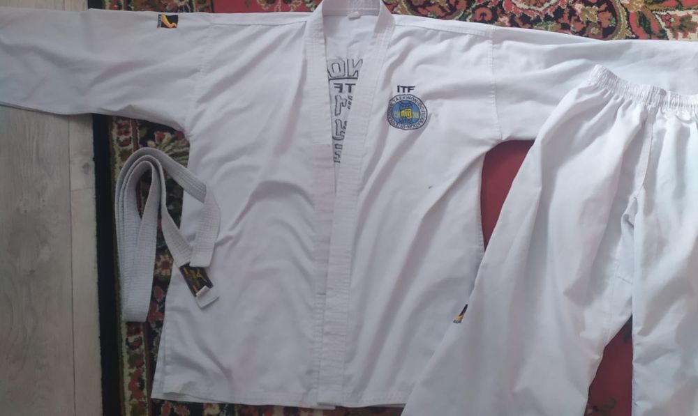 Кимоно для таэквандо