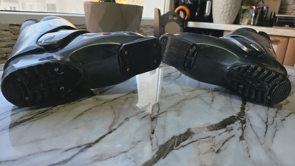 Ски обувки ROSSIGNOL