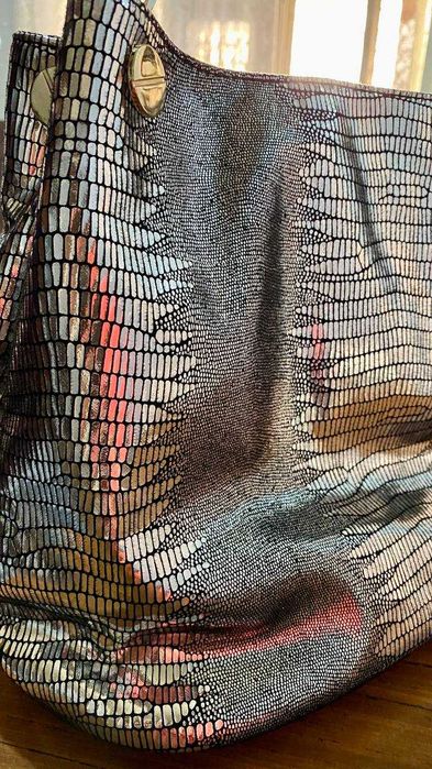 Сумка серебряная вместительная_СКИДКИ