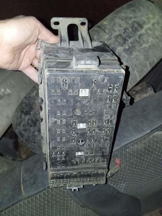 Блок предохранителей деу леганза 1,8 механика